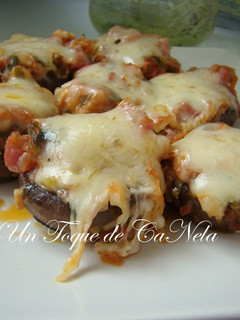 Una foto de Champiñones rellenos