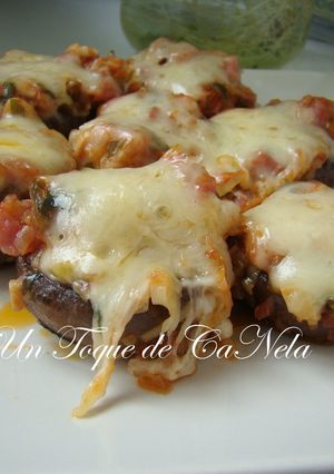 Una foto de Champiñones rellenos