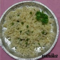 A picture of Matar pulao.