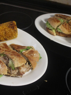 Una foto de Pechugas de pollo con complejo de hamburguesa