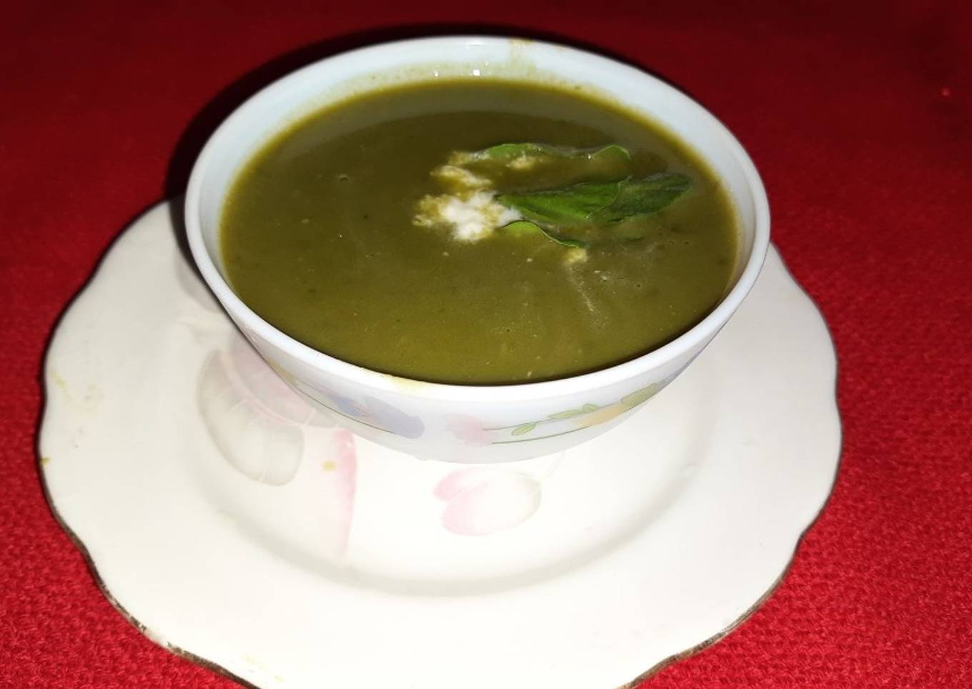Spinach and potato soup