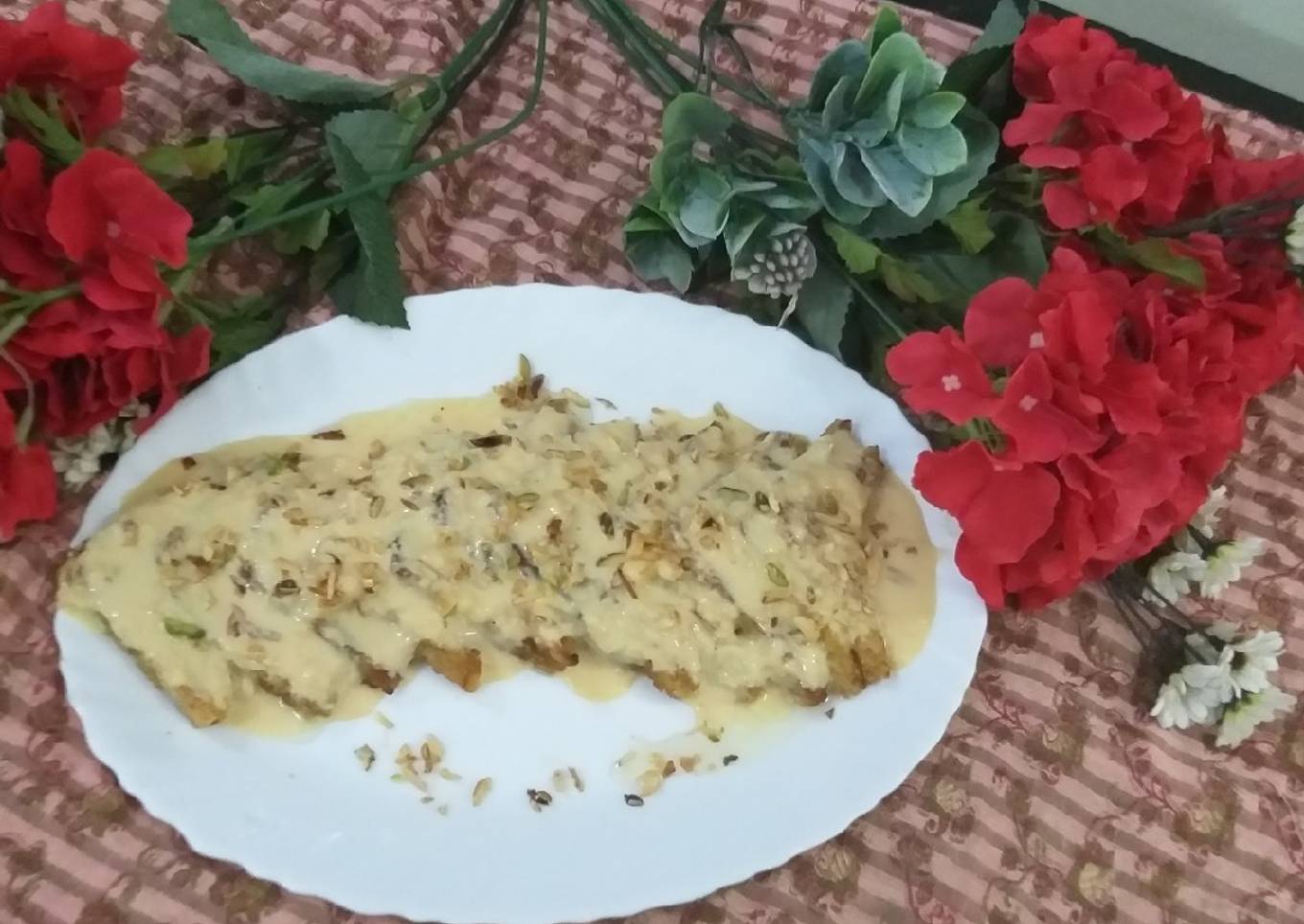 Shahi tukra shahi tukra is most popular dessert Indian