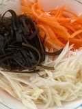 Tricolor japanese salad: Salad wortel, kol, kombu, cocok buat summer di UK