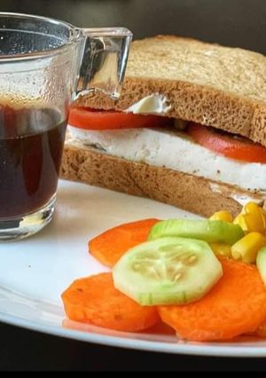 A picture of Vegetable Mayo cheese sandwich.