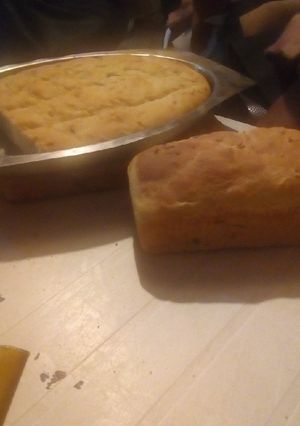 Una foto de Pan de aceitunas y cebolla