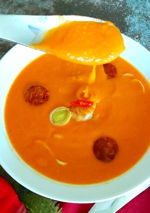 Une photo de 🍠Velouté de patate douce aux saveurs d'Espagne🌶
