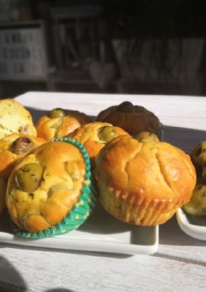 Une photo de Muffins salés olives et brie