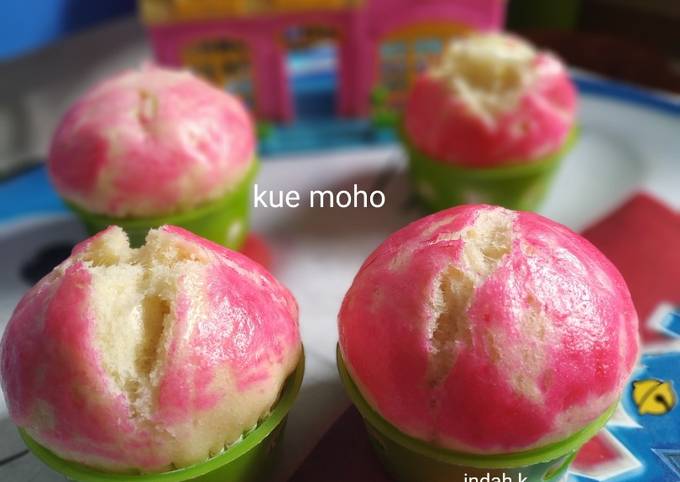 Kue Moho (bukan bolu kukus) dengan tekstur yg padat tapi lembut