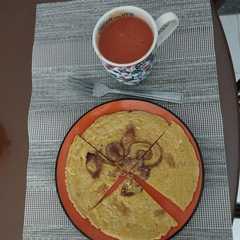Una foto de DESAYUNO Tortilla con huevo