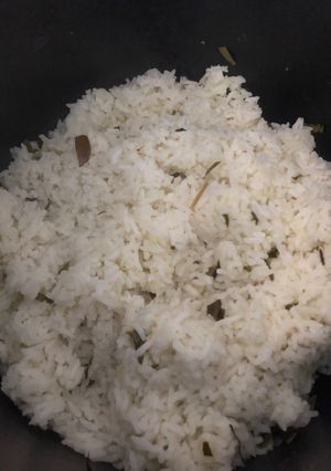 Foto resep Nasi daun jeruk rice cooker