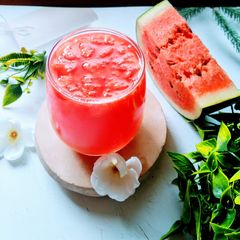 A picture of Watermelon sharbat.