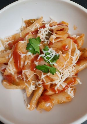 A picture of Veggie penne pasta.