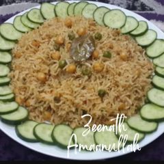 A picture of Chole Matar Biryani.