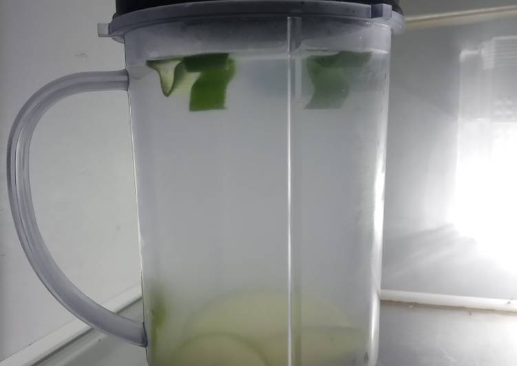 Resep: saat makan malamInfuse water