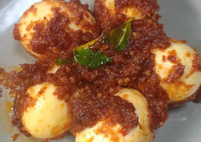 Resep Telur Bulat Balado oleh Mom Nizza - Cookpad