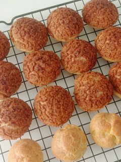 Foto resep (Sourdough Discard) Choux Au Craquelin