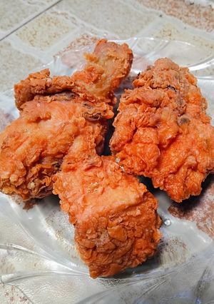 Foto resep Ayam Goreng Merah Daun Jeruk