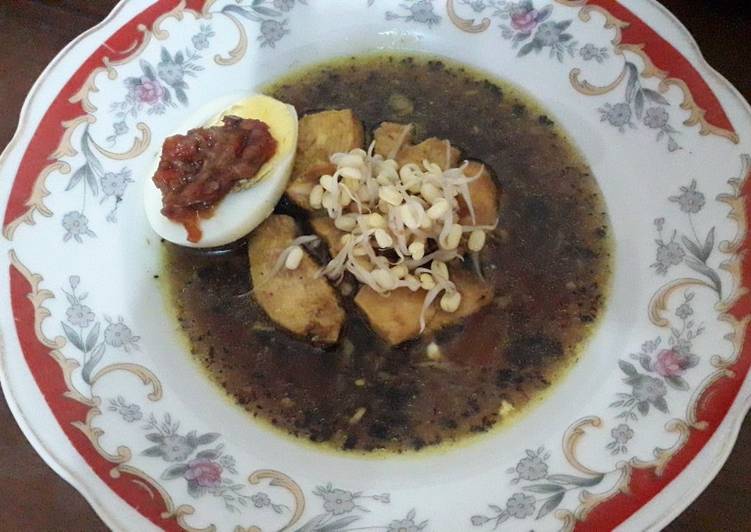 Rawon ayam a la ibuk Maryam