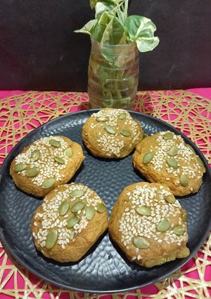 A picture of Healthy Beetroot Masoor Dal Gluten Free Bun.