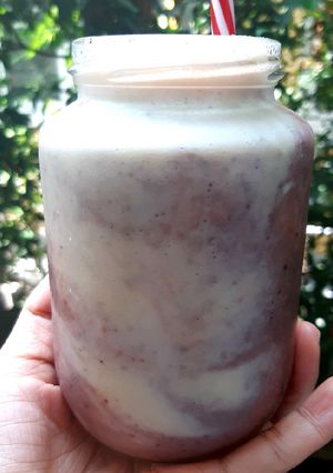 รูปของ ผักโขมแดงปั่น💕 Tropical fruit Kefir 2- tone Smoothie