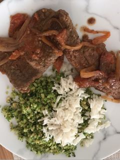 Una foto de Carne en Bistec