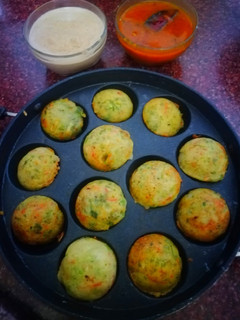 वेजी अप्पम(veg appam recipe in hindi) रेसिपी मुख्य फोटो