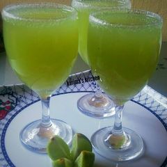 A picture of Cucumber lemonade.