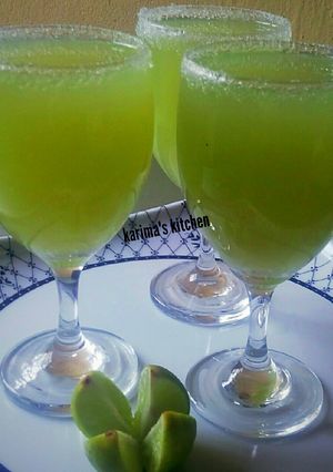 A picture of Cucumber lemonade.