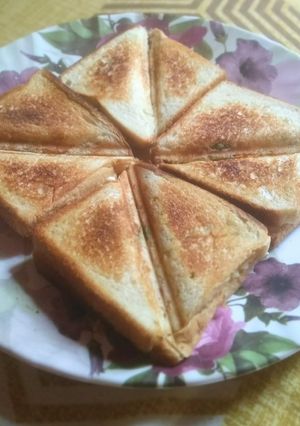 চীজ স্যান্ডউইচ (cheese sandwich recipe in Bengali) রেসিপির প্রধান ছবি