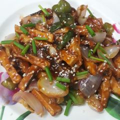 A picture of Chilli sesame sweet potato.