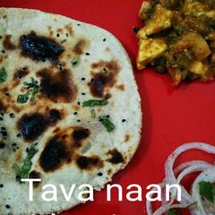 Tawa naan A picture of Tawa naan.