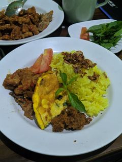 Foto resep Nasi Kuning Ricecooker
