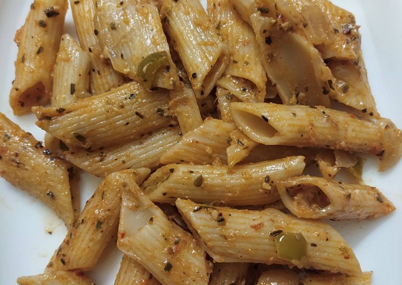 Pink sauce pasta