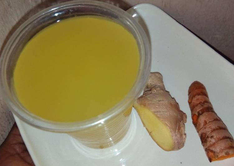 Recipe of Quick Tumeric and ginger drink