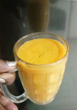 A picture of Mango shake.