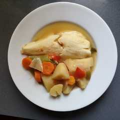 Una foto de Guiso de merluza multicooker 12 en 1