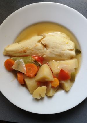Una foto de Guiso de merluza multicooker 12 en 1