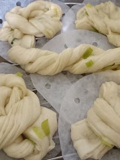 小花捲&蔥花捲 的食譜成品照片