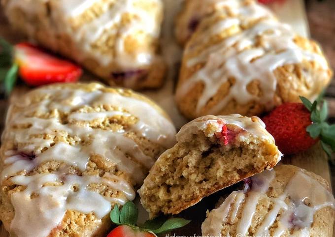 Strawberry Horlicks Scones