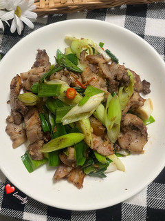 蒜香鹹五花 的食譜成品照片