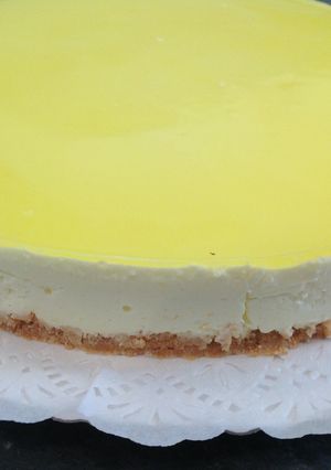 Una foto de Tarta fría de limón y queso
