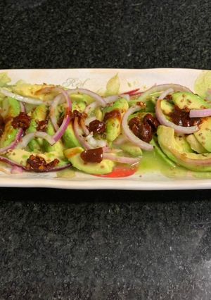 Una foto de Ensalada de aguacate PAI