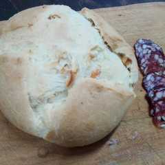 A picture of Pan de campo (con tropezones de queso).