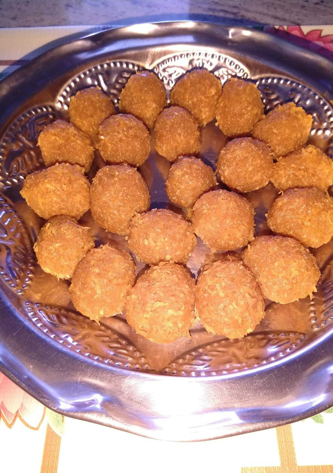 கேரட் லட்டு செய்முறை முக்கிய புகைப்படம்