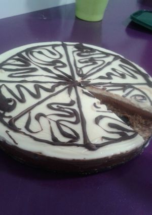 Una foto de Tarta de tres chocolates