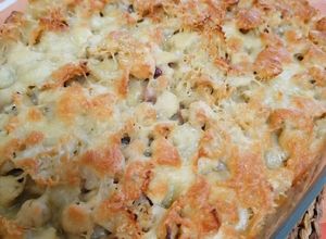 Foto de Massa de frango e bacon gratinada no forno