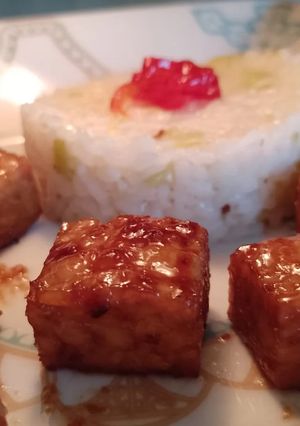 Una foto de Tempeh vegano a la naranja #333!!!!) 🌱