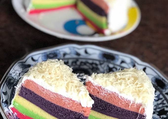 Rainbow cake kukus (takaran sendok)