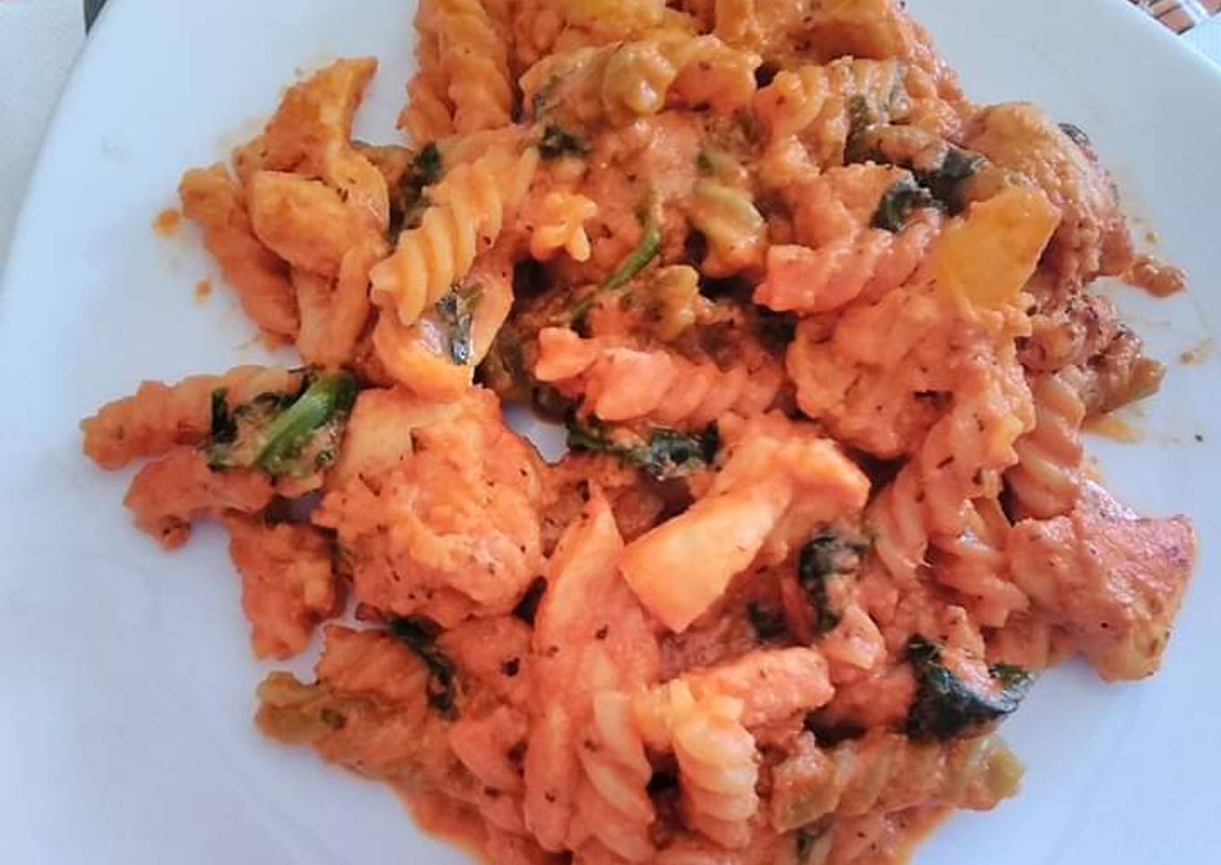 Pasta al curry rojo