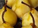 Peras al vino blanco